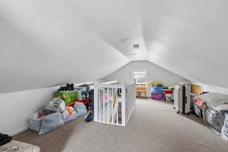 164 Freeman Ave East Orange City, NJ 07018