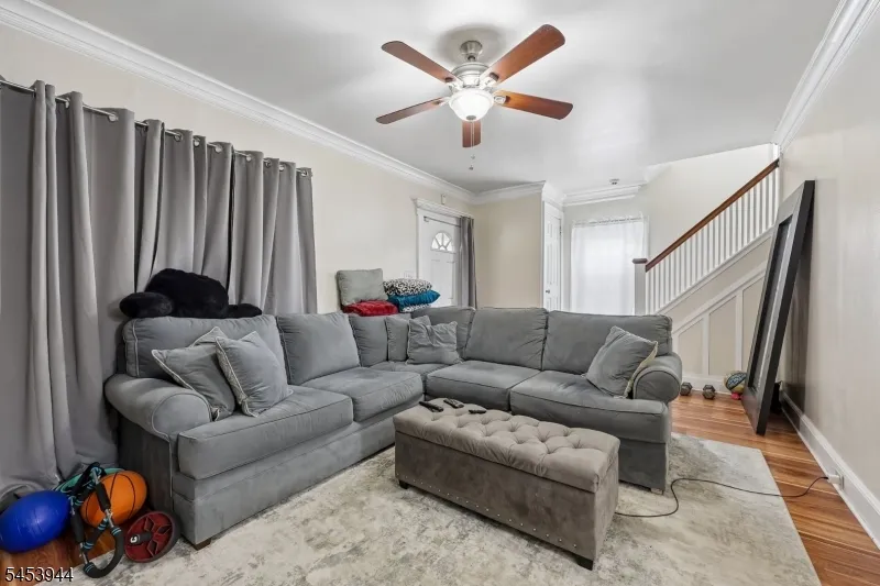 164 Freeman Ave East Orange City, NJ 07018