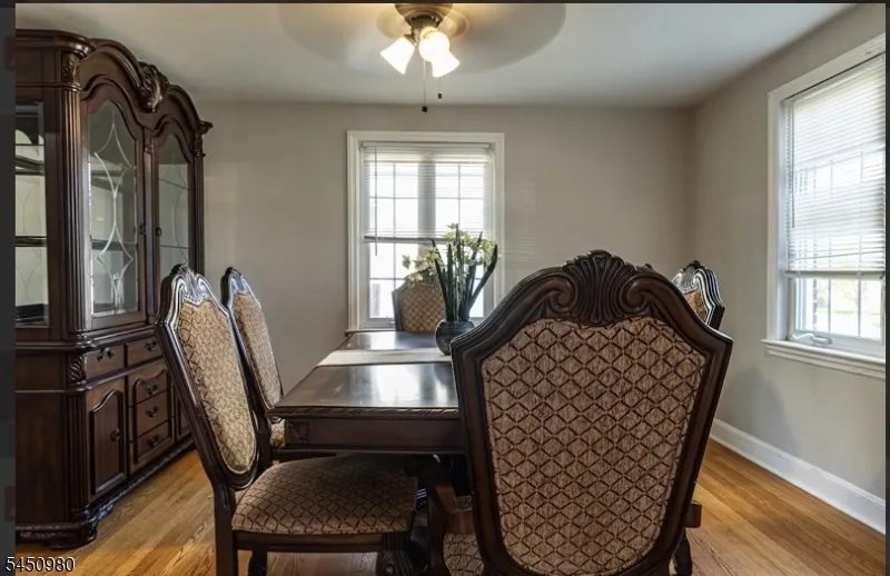 127 Hussa St Linden City, NJ 07036