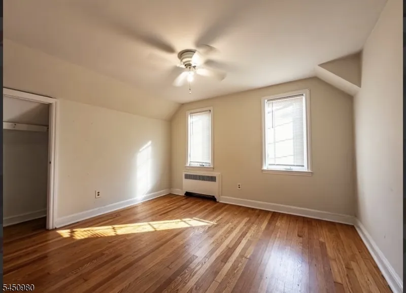 127 Hussa St Linden City, NJ 07036