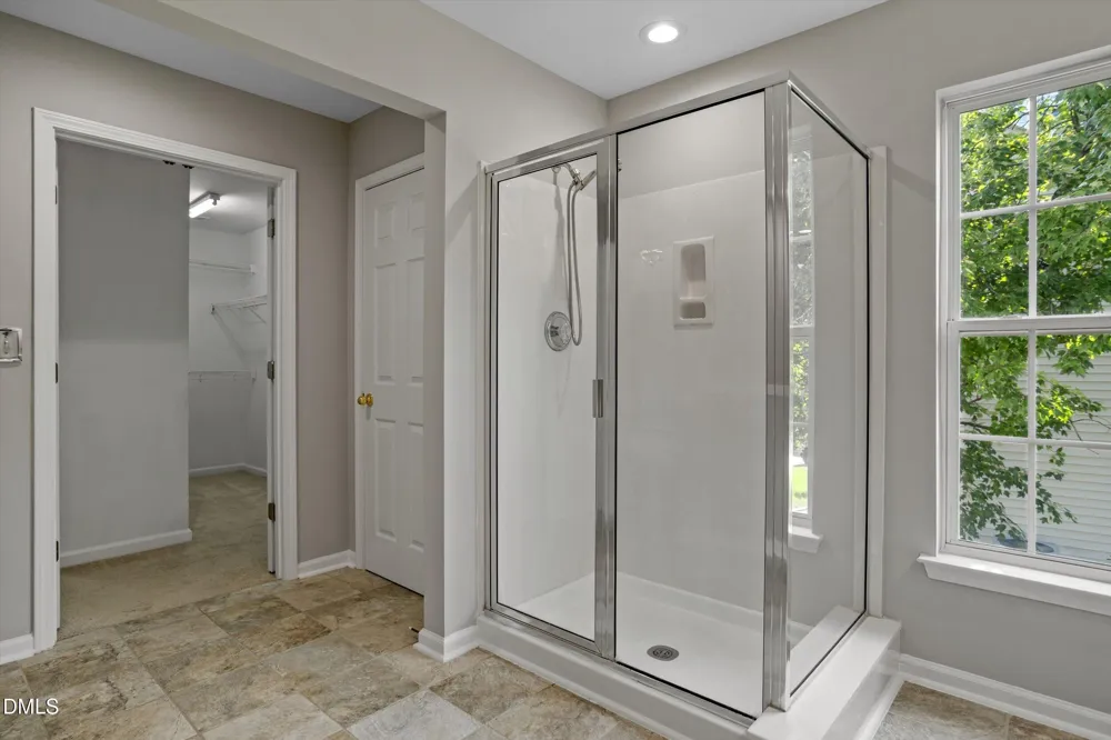 611 Sherwood Forest Place Cary, NC 27519