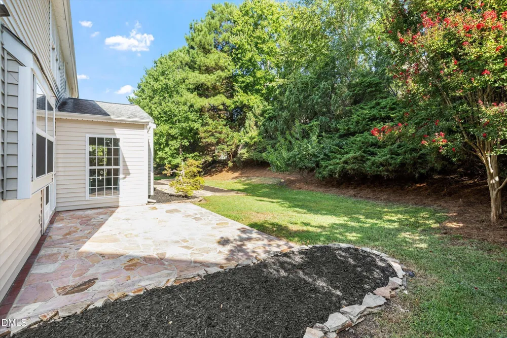 611 Sherwood Forest Place Cary, NC 27519