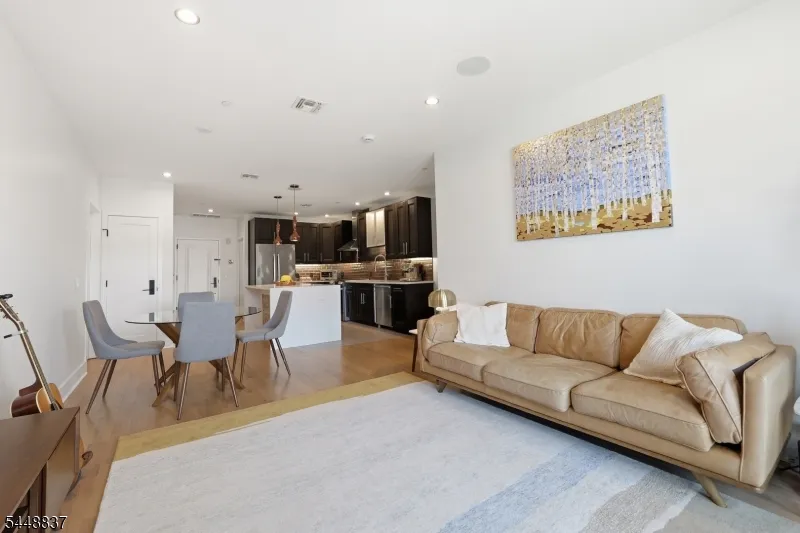 227 4th St #402 Unit 402 Jersey City, NJ 07302