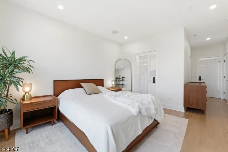 227 4th St #402 Unit 402 Jersey City, NJ 07302