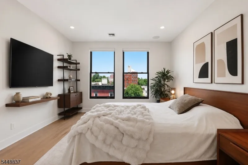 227 4th St #402 Unit 402 Jersey City, NJ 07302