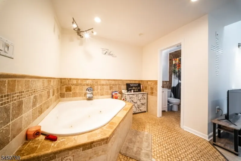 16 Jacques Street #21 Unit 21 Elizabeth City, NJ 07201