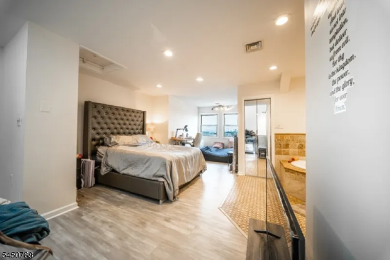 16 Jacques Street #21 Unit 21 Elizabeth City, NJ 07201