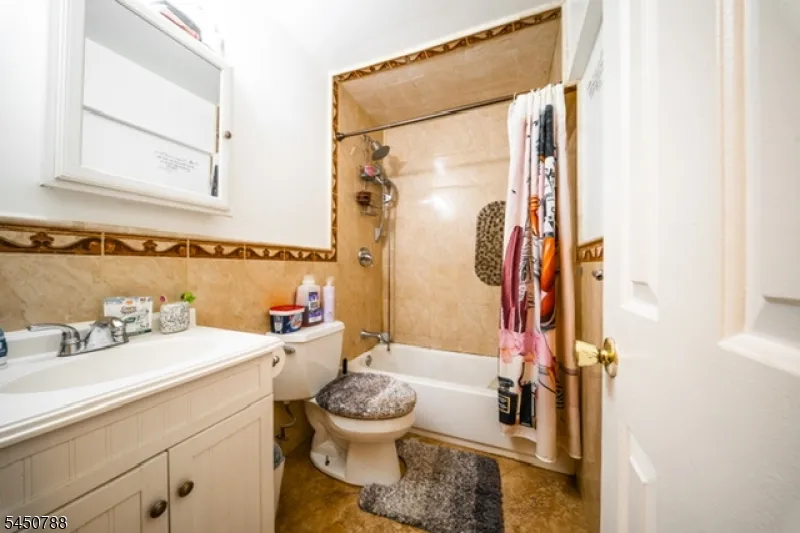 16 Jacques Street #21 Unit 21 Elizabeth City, NJ 07201