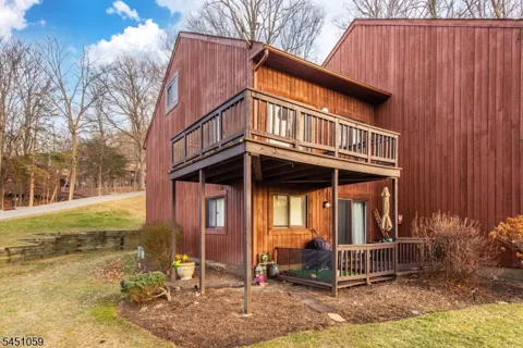 1 Deer Valley Ln Unit 2