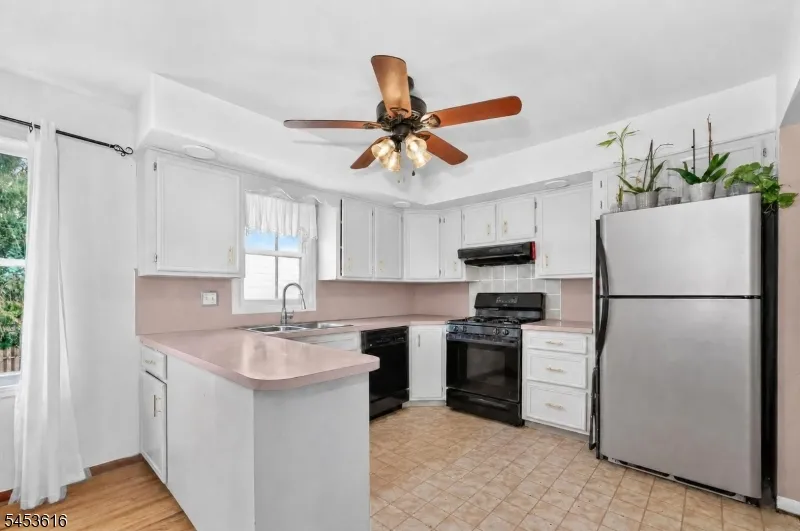 360 Congress St Phillipsburg Town, NJ 08865