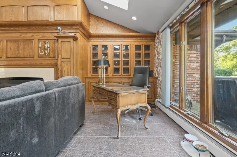 8 Cracco Ln Wayne, NJ 07470