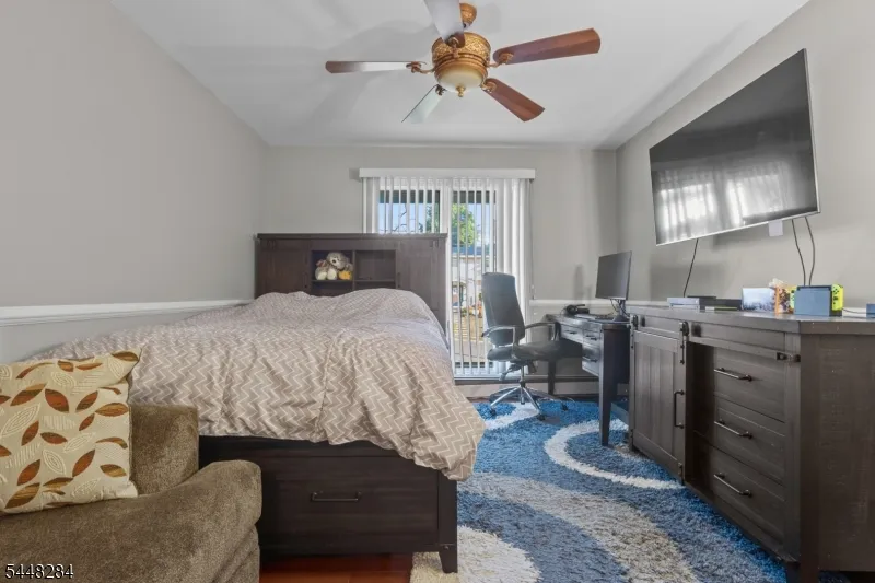 8 Cracco Ln Wayne, NJ 07470