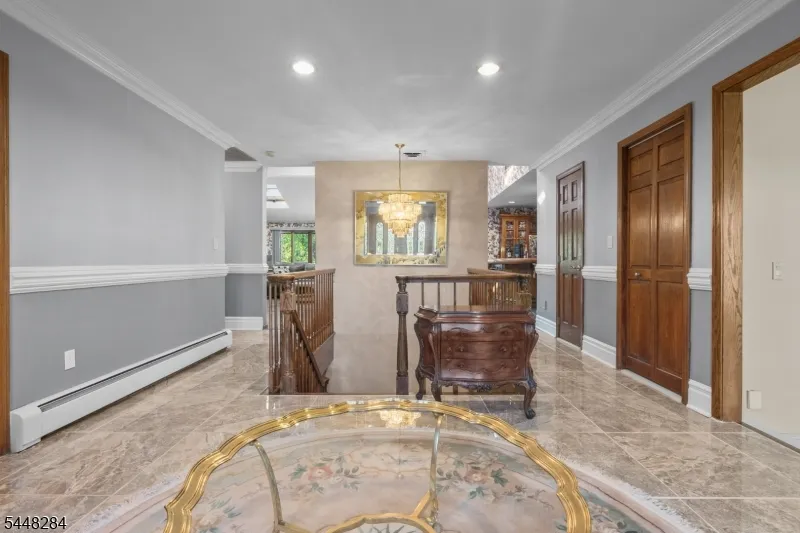 8 Cracco Ln Wayne, NJ 07470