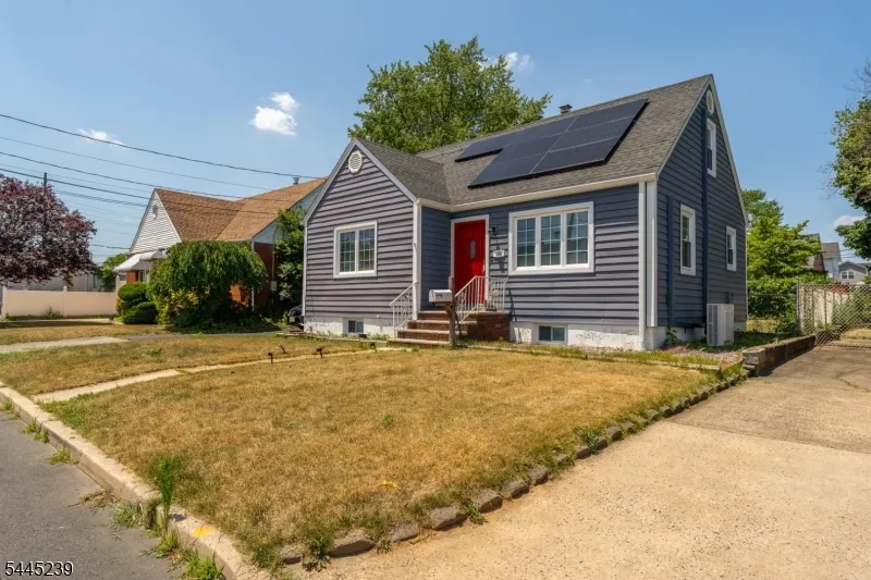196 Gabriel Ter Sayreville, NJ 08879