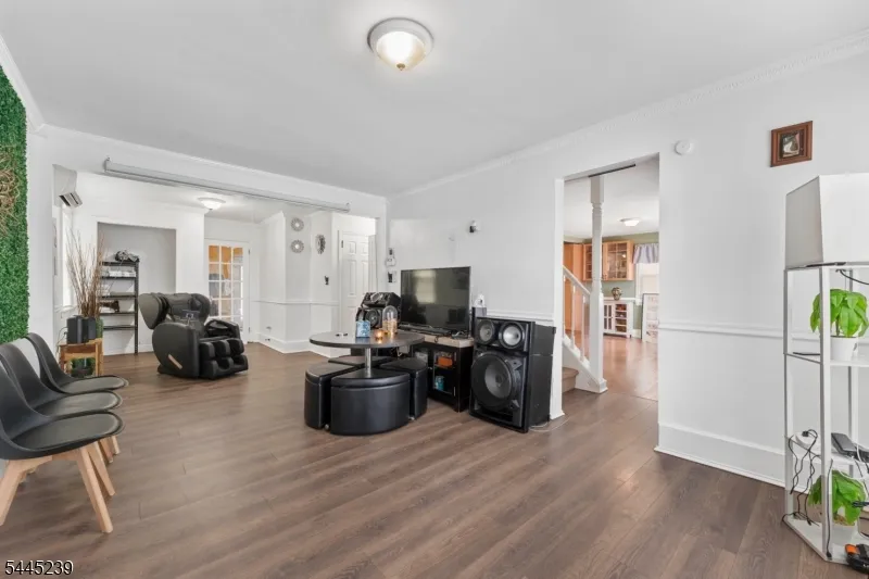 196 Gabriel Ter Sayreville, NJ 08879