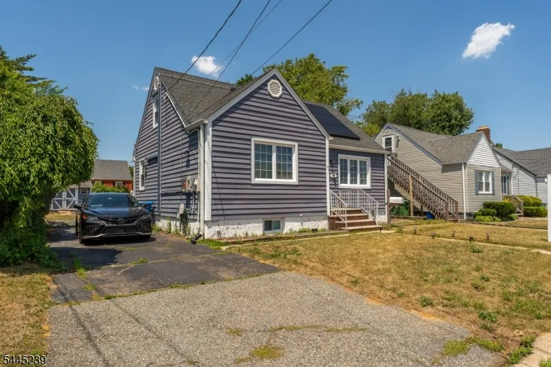 196 Gabriel Ter Sayreville, NJ 08879