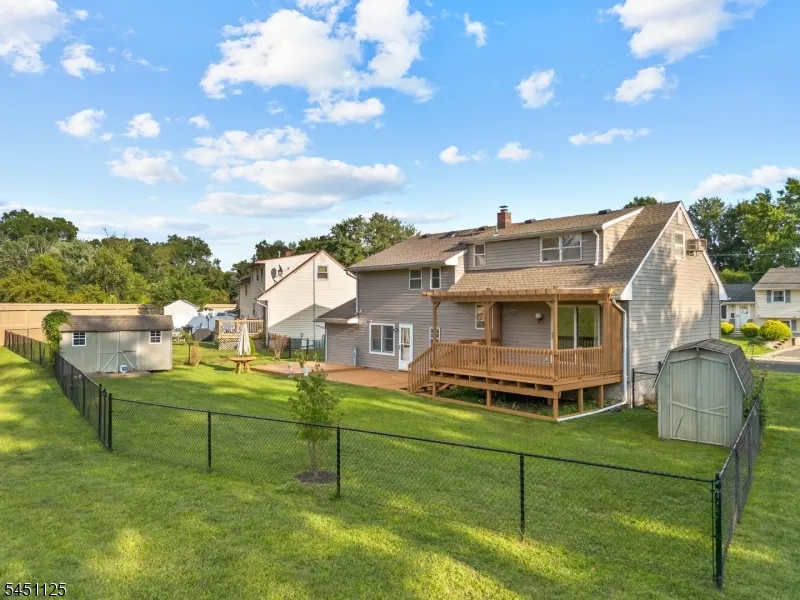 21 Starlit Dr Middlesex, NJ 08846