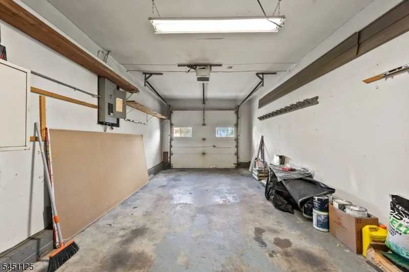 21 Starlit Dr Middlesex, NJ 08846