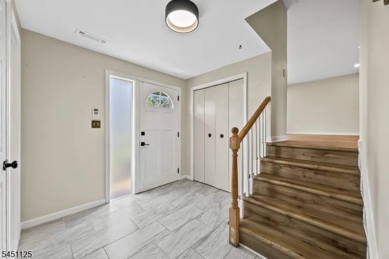 21 Starlit Dr Middlesex, NJ 08846