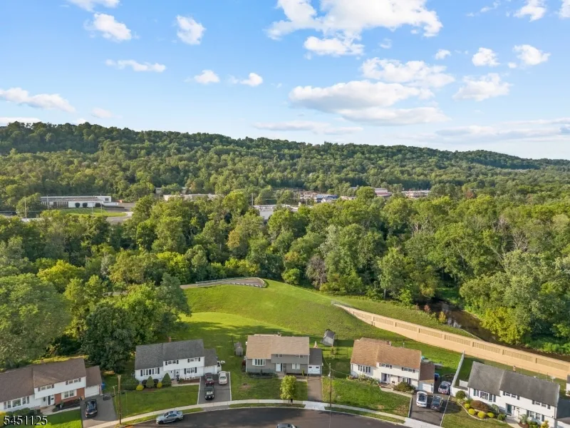 21 Starlit Dr Middlesex, NJ 08846