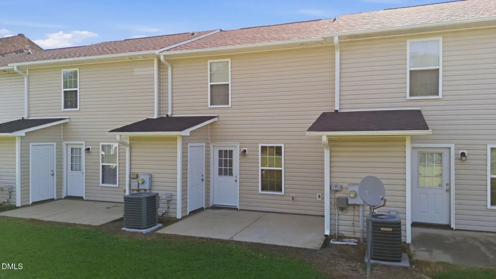 47 Wolf Creek Lane Lillington, NC 27546