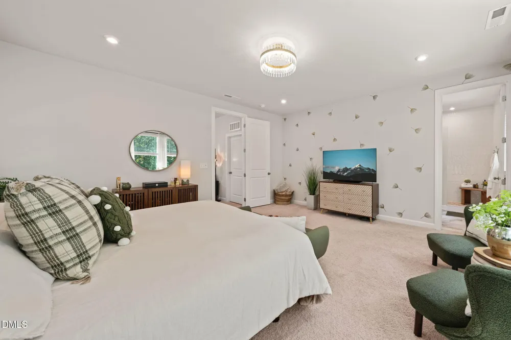 7900 Berry Crest Avenue Raleigh, NC 27617