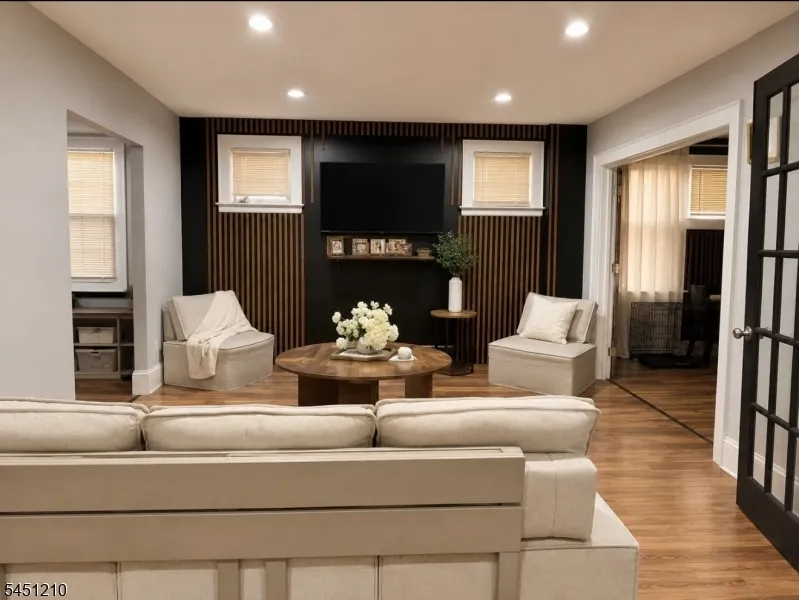 81 Delmar Pl Irvington, NJ 07111