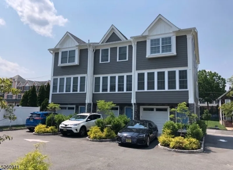 112 Cacciola Pl #A Unit A Westfield Town, NJ 07090