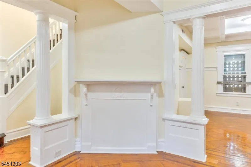 31 Voorhees St Newark City, NJ 07108