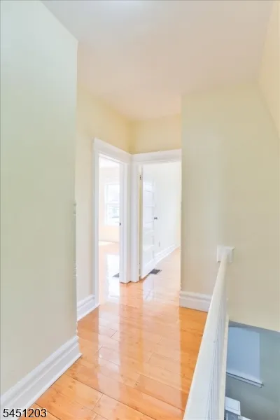 31 Voorhees St Newark City, NJ 07108