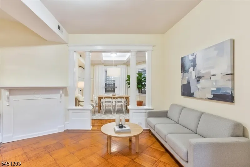 31 Voorhees St Newark City, NJ 07108