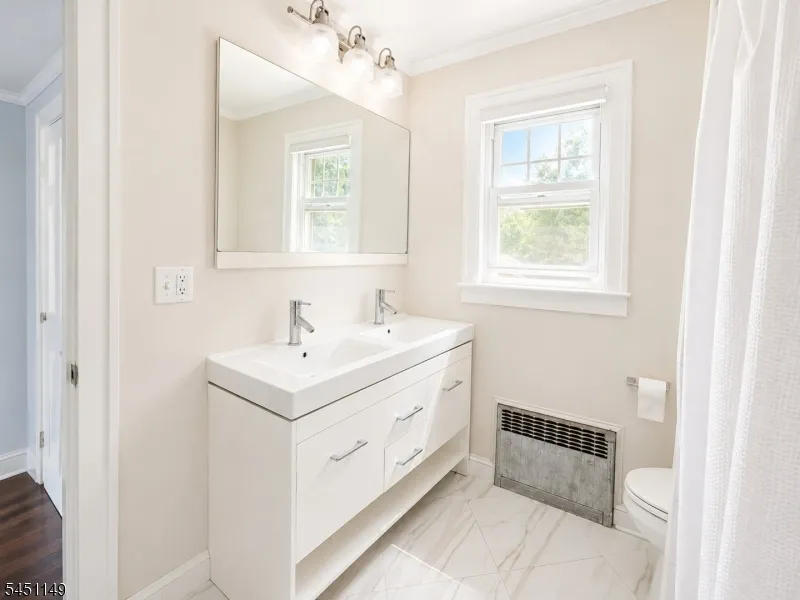 11 Van Dyke Pl Summit City, NJ 07901