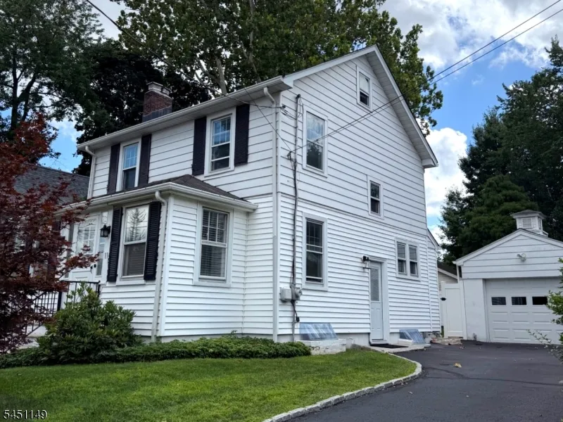 11 Van Dyke Pl Summit City, NJ 07901