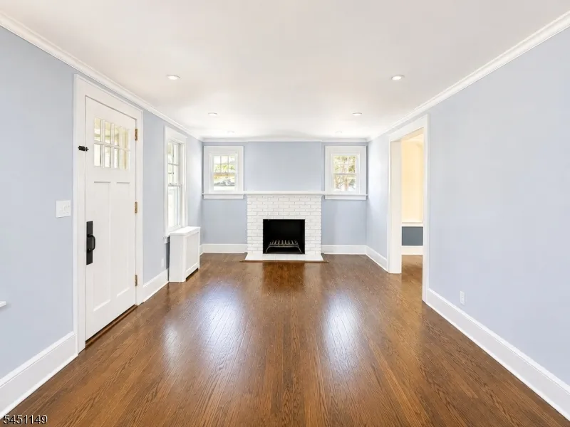 11 Van Dyke Pl Summit City, NJ 07901