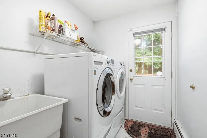 37 Continental Rd Parsippany-Troy Hills, NJ 07950