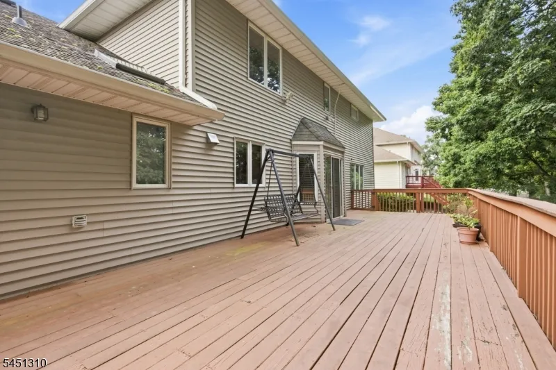 37 Continental Rd Parsippany-Troy Hills, NJ 07950