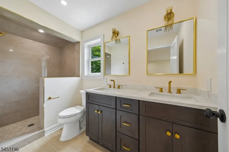 63 Port Colden Rd #1 Unit 1 Washington, NJ 07882