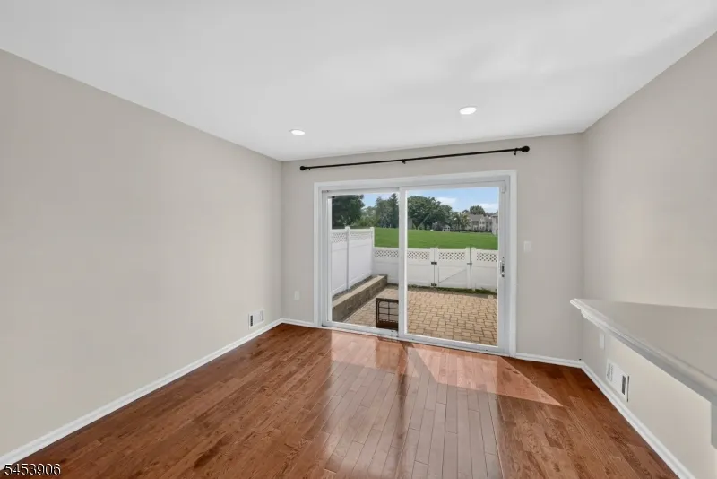 1004 Bayley Ct Bridgewater, NJ 08807