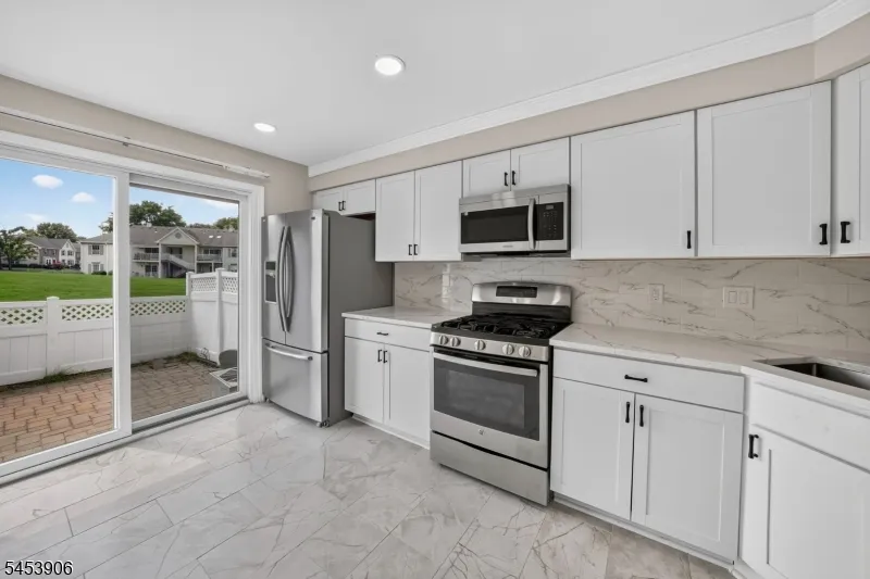 1004 Bayley Ct Bridgewater, NJ 08807