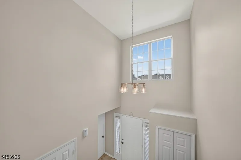 1004 Bayley Ct Bridgewater, NJ 08807