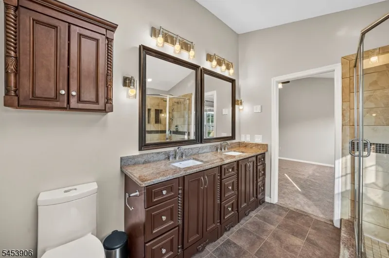 1004 Bayley Ct Bridgewater, NJ 08807