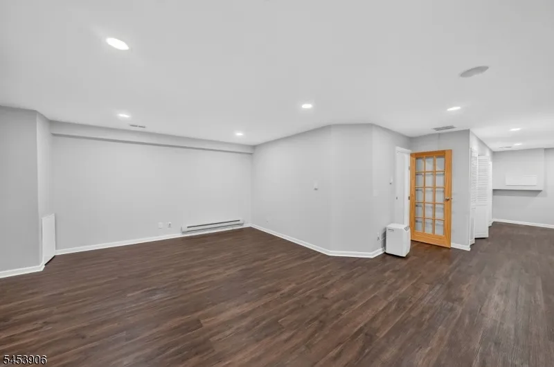 1004 Bayley Ct Bridgewater, NJ 08807