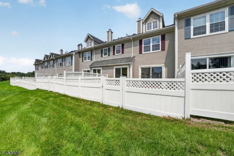 1004 Bayley Ct Bridgewater, NJ 08807