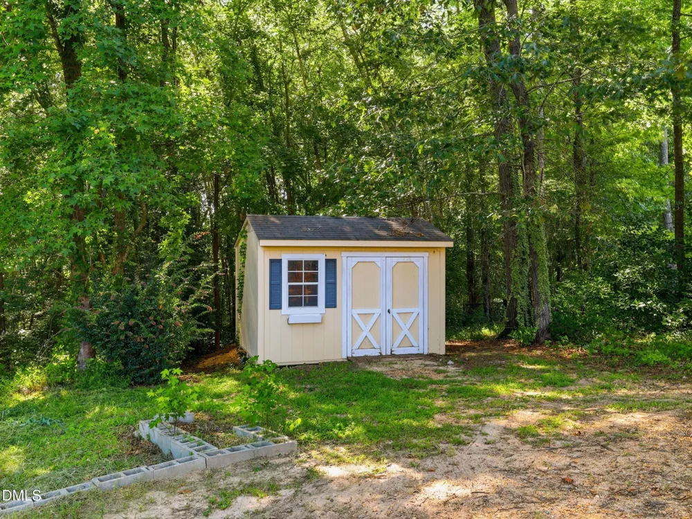 33 Bluestone Drive Smithfield, NC 27577