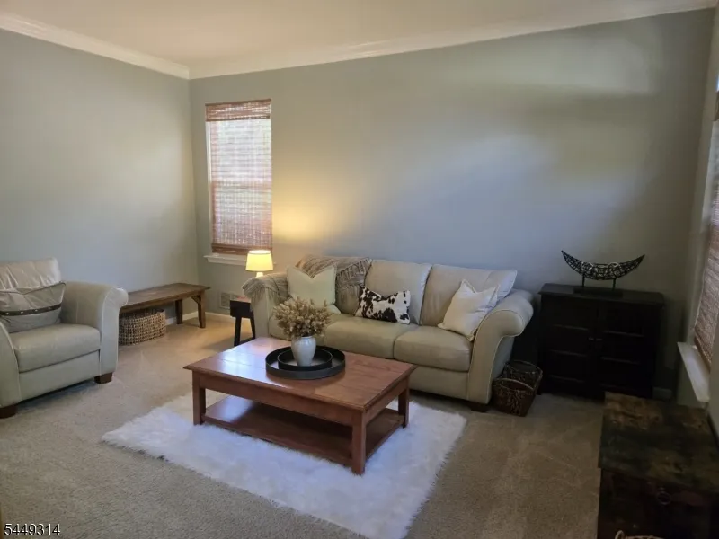 208 Yvonne Way Greenwich, NJ 08886