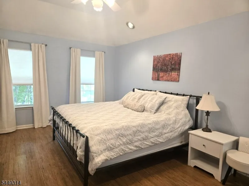 208 Yvonne Way Greenwich, NJ 08886