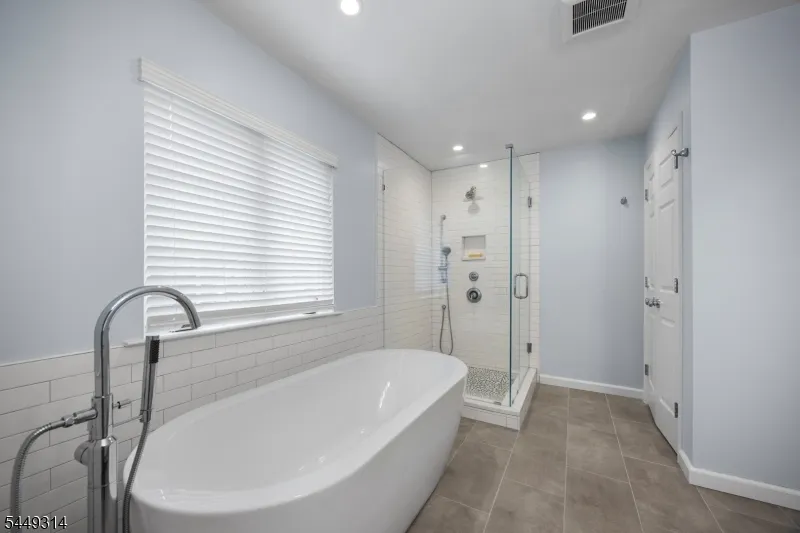 208 Yvonne Way Greenwich, NJ 08886