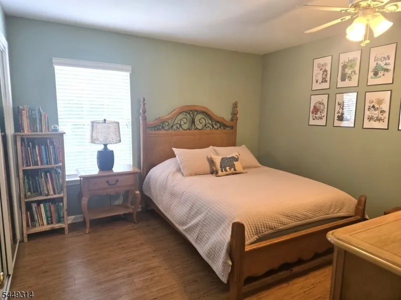 208 Yvonne Way Greenwich, NJ 08886