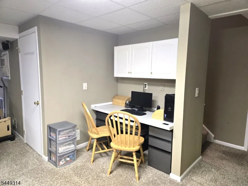 208 Yvonne Way Greenwich, NJ 08886