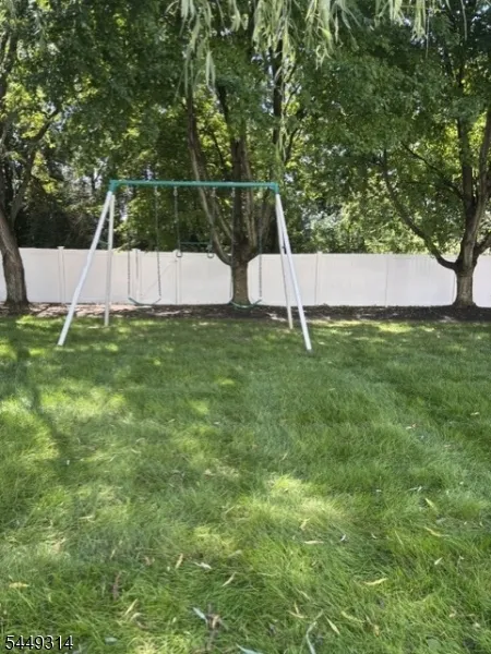 208 Yvonne Way Greenwich, NJ 08886